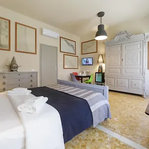 Budget Sonnino 37 Maison d'hôtes